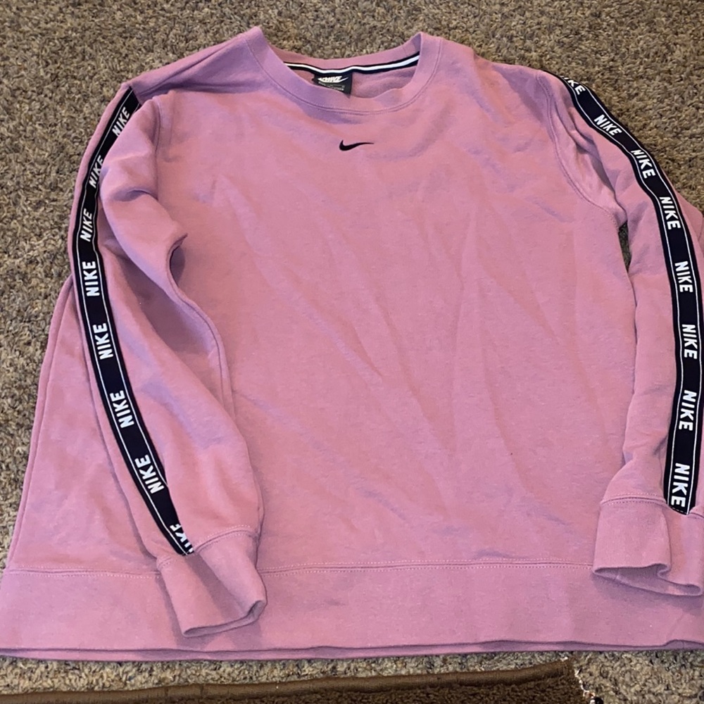 Nike crewneck!